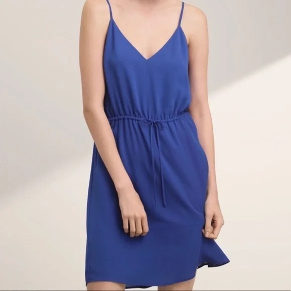 Babaton| Aritzia| Pretty ‘Casimir’ Dress in Royal Blue Lightweight V-Neck Sz XXS - Picture 1 of 6